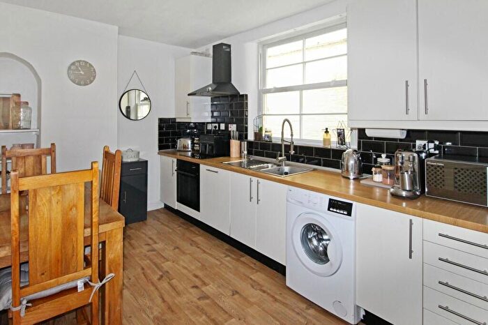 3 Bedroom End Of Terrace House For Sale In Little Church Street, Rugby Town Centre, Rugby, Warwickshire, CV21