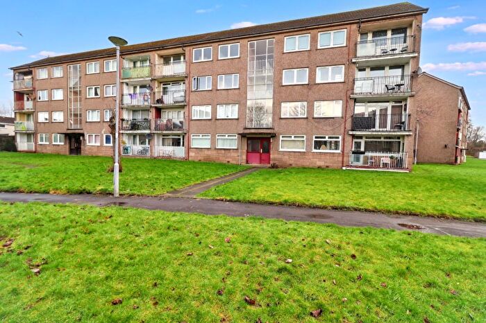 3 Bedroom Apartment For Sale In Rannoch Drive, Renfrew, Renfrewshire, PA4