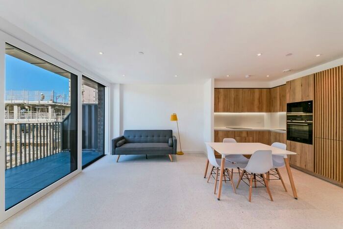 1 Bedroom Apartment To Rent In Georgette Apartments, The Silk District, Whitechapel, E1