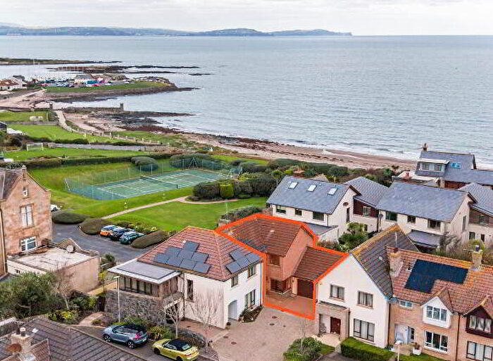 4 Bedroom Mid TownHouse For Sale In Cove Hollow, Groomsport, BT19