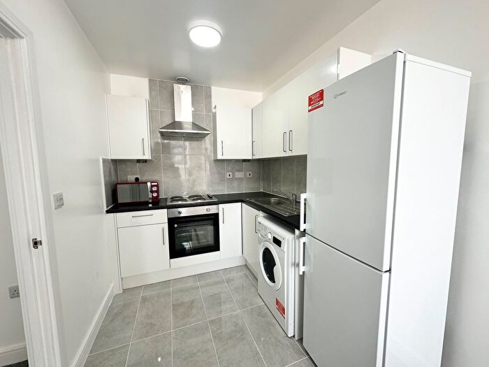 1 Bedroom Property To Rent In Castle Boulevard, Nottingham, NG7