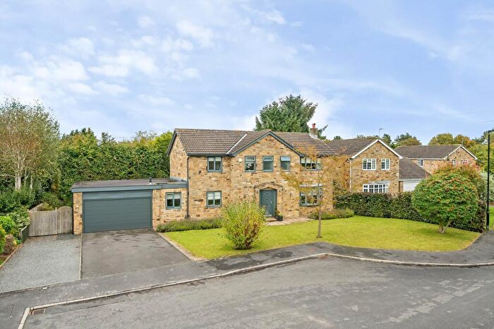 4 Bedroom Detached House For Sale In Walton Park, Pannal, HG3