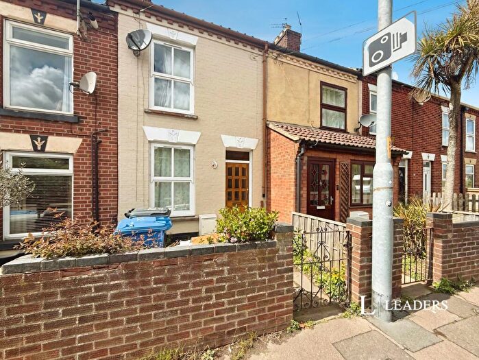 2 Bedroom Terraced House For Sale In Sprowston Road, Norwich, NR3