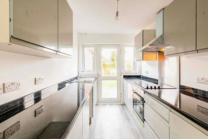 3 Bedroom Terraced House To Rent In Milford Close, Havant, Hampshire, PO9