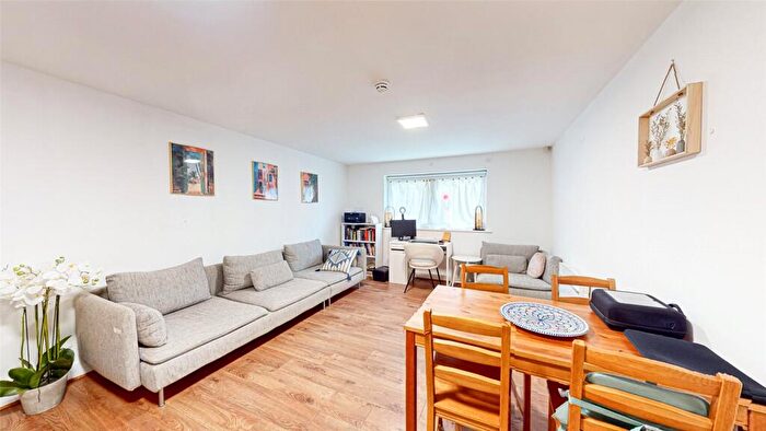 2 Bedroom Apartment To Rent In Renolds House, Everard Street, Salford, M5