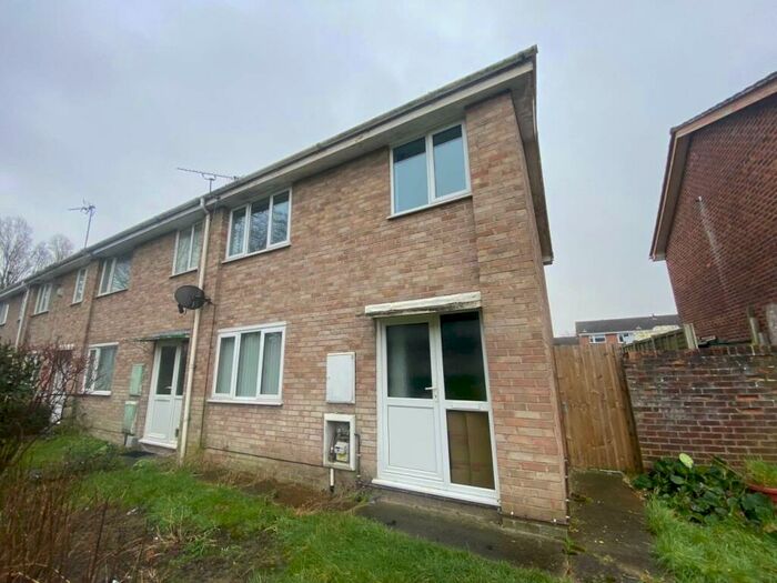 3 Bedroom House To Rent In Blackthorn Gardens, Worle, Weston Super Mare, BS22