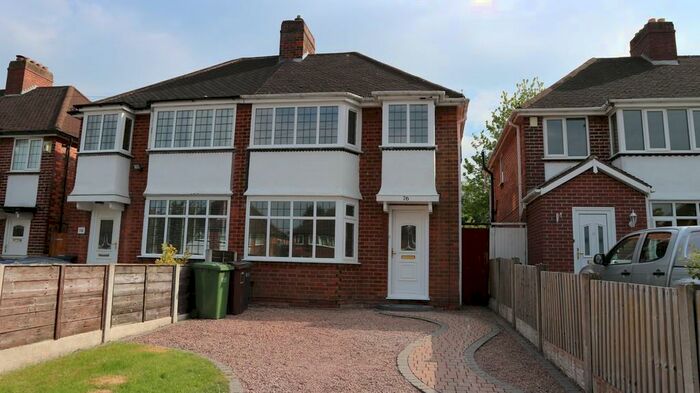 3 Bedroom Semi-Detached House To Rent In Redlands Road, Solihull, B91