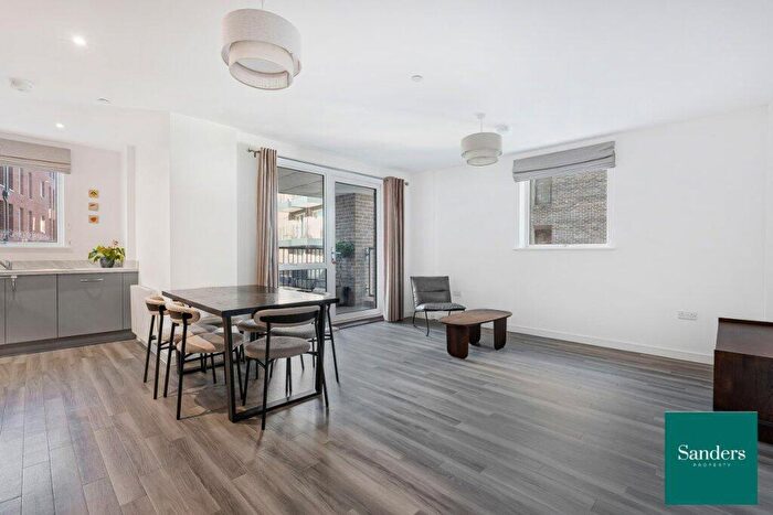 2 Bedroom Flat To Rent In Morton Peto Road, Bishop's Stortford, Hertfordshire, CM23