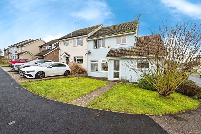 2 Bedroom Maisonette For Sale In Wheatsheaf Way, Linton, Cambridge, CB21