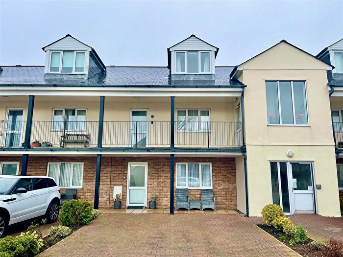 2 Bedroom Maisonette For Sale In Hartley, Plymouth, PL3