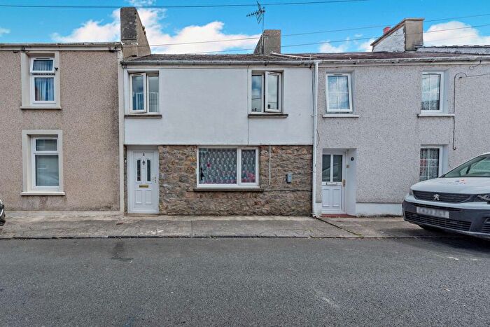 3 Bedroom Terraced House For Sale In Clarence Street, Pembroke Dock, SA72
