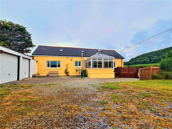 3 Bedroom Detached Bungalow For Sale In Clarach, Aberystwyth, SY23