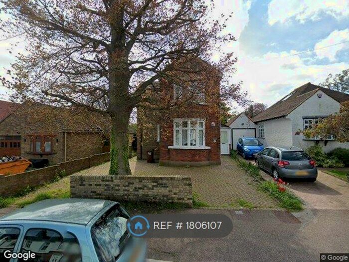 3 Bedroom Detached House To Rent In Second Avenue, Gillingham, ME7