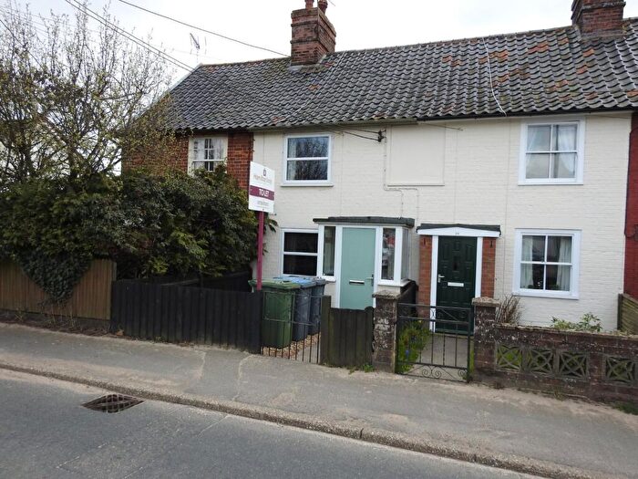 2 Bedroom Semi Detached House To Rent In Leiston Road, Knodishall, IP17