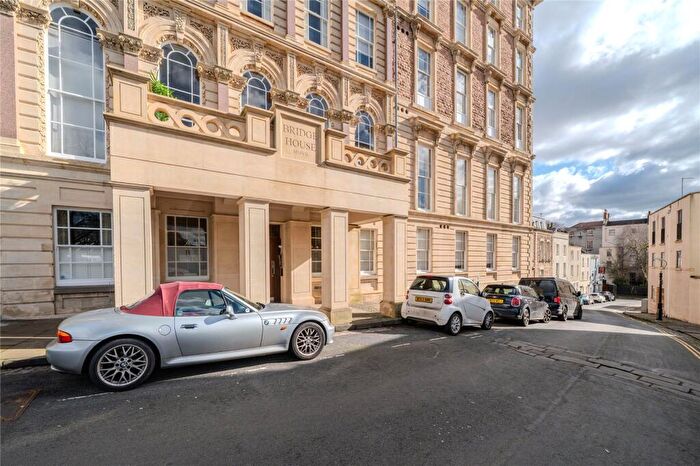 3 Bedroom Penthouse To Rent In Sion Place, Bristol, Somerset, BS8