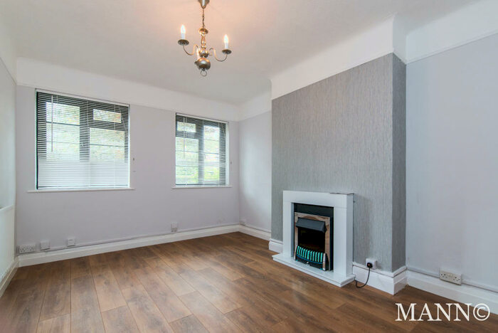 2 Bedroom Flat To Rent In Thorpe Close, Silverdale, Sydenham, SE26