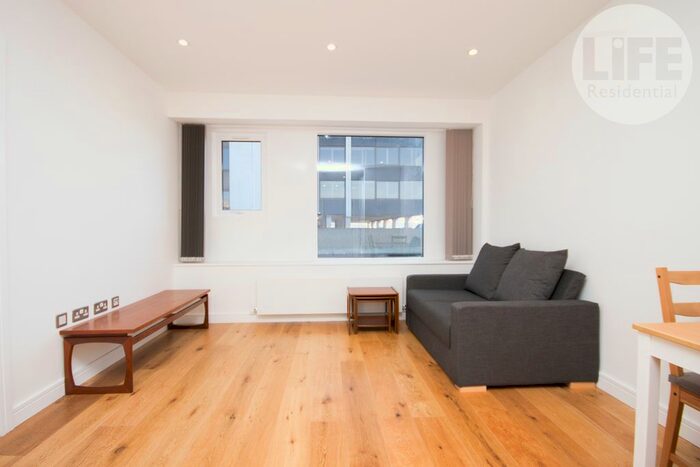 1 Bedroom Flat To Rent In Central House, Lampton Road, Hounslow, Middlesex, TW3