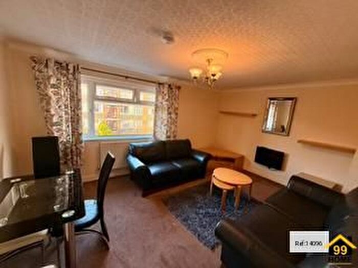2 Bedroom Flat To Rent In Windermere Avenue, Cardiff, Cardiff, CF23