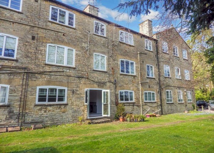 1 Bedroom Apartment To Rent In Woodgreen, Witney, Oxfordshire, OX28