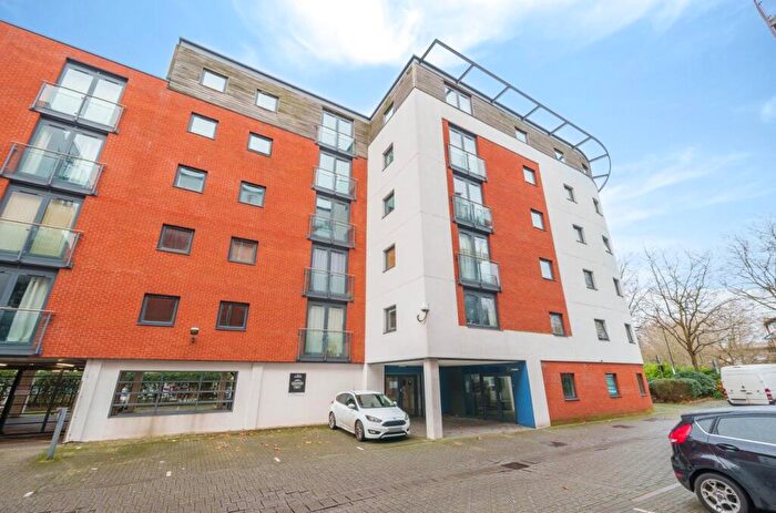 1 Bedroom Flat To Rent In Channel Way, Southampton, SO14
