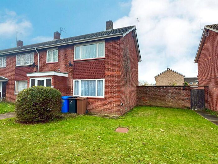 3 Bedroom End Of Terrace House For Sale In Normandy Road, Lowestoft, Suffolk, NR32