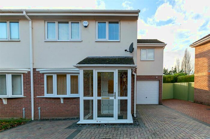 4 Bedroom Semi-Detached House To Rent In Station Close, Warmley, Bristol, Gloucestershire, BS15
