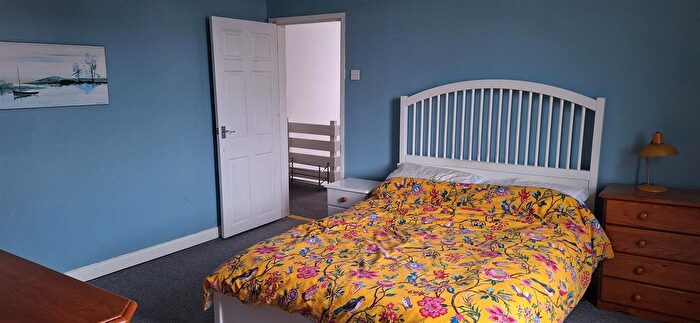 2 Bedroom Flat To Rent In Garfield Road, Paignton, TQ4