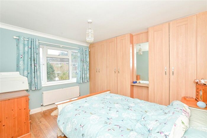 5 Bedroom Semi-Detached House For Sale In Jarvis Road, Arundel, West Sussex, BN18