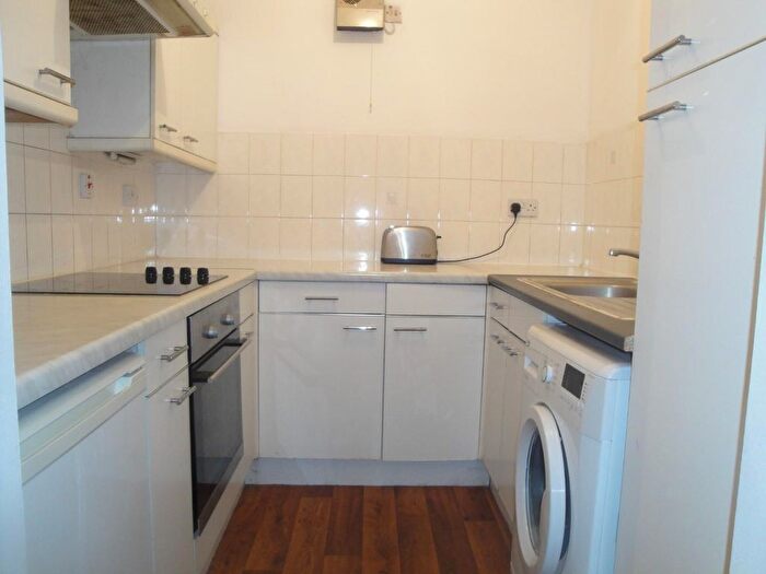 2 Bedroom Flat To Rent In Springfield Court, Forsythia Close, Ilford, IG1