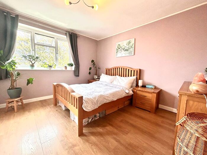 1 Bedroom Flat For Sale In Horace Street, Coseley, WV14