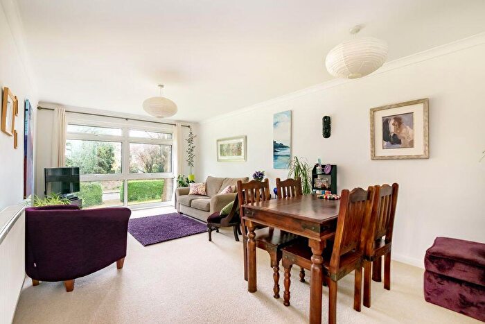 2 Bedroom Apartment For Sale In Goodeve Road | Sneyd Park, BS9