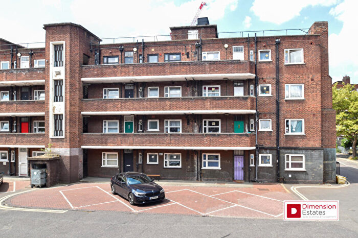 3 Bedroom Flat To Rent In Fulcher House, Colville Estate, Hoxton, N1