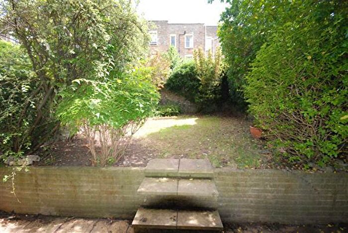 8 Bedroom Terraced House To Rent In Hughendon Road, BS8