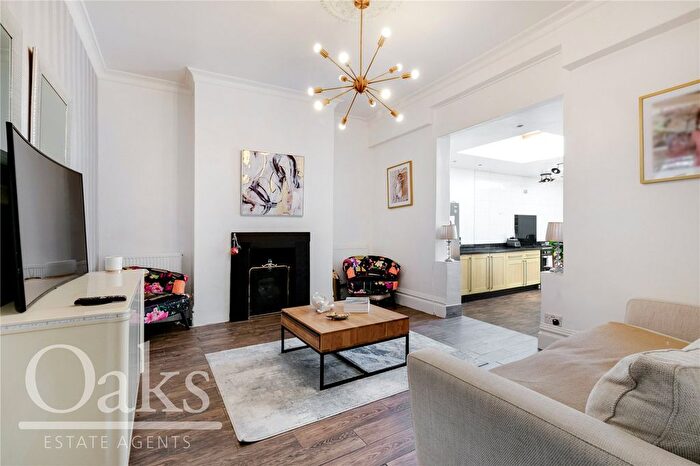 3 Bedroom End Of Terrace House For Sale In Bond Road, Mitcham, CR4