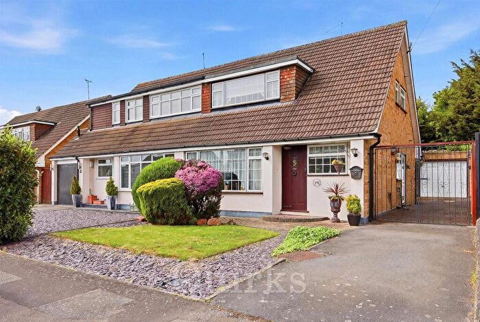 2 Bedroom Semi-Detached House For Sale In Graham Close, Billericay, CM12