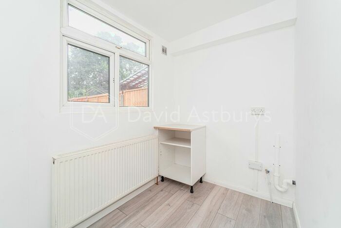 3 Bedroom Terraced House To Rent In Norfolk Avenue, Palmers Green, London, N13