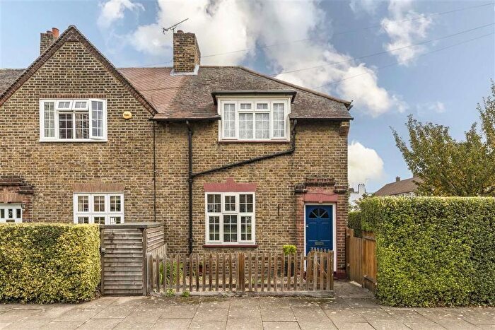 2 Bedroom Property To Rent In Roan Street, London, SE10