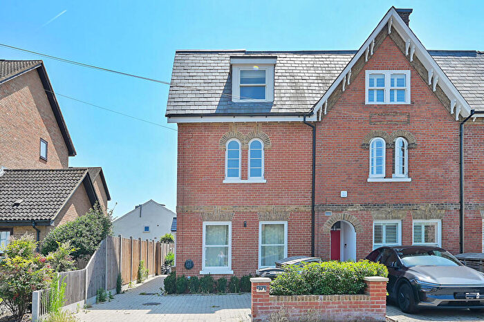 4 Bedroom Terraced House To Rent In Sycamore Grove, New Malden, KT3