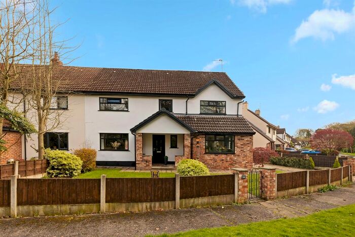 4 Bedroom Semi-Detached House For Sale In Woodlands Crescent, High Legh, Knutsford, WA16