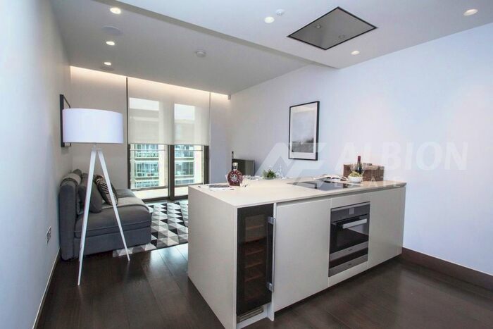 1 Bedroom Flat To Rent In Kings Gate Walk, London, SW1E