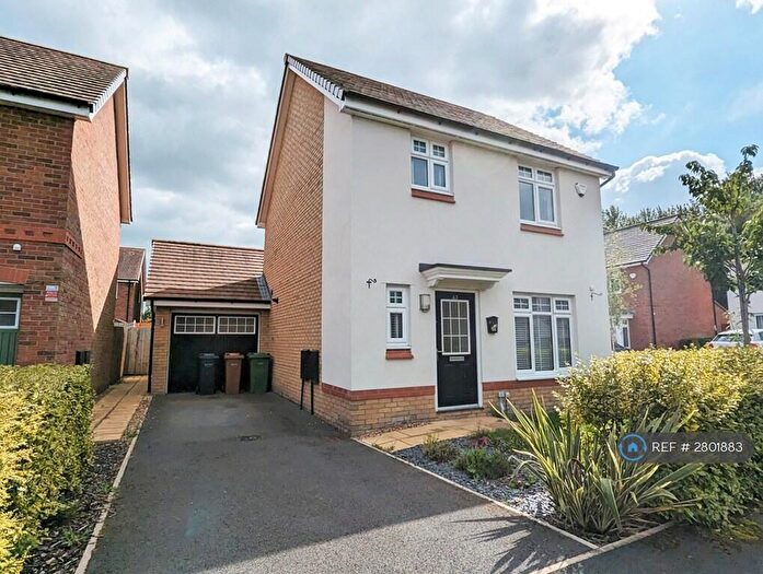 3 Bedroom Detached House To Rent In Brigadier Road, Stockport, SK5