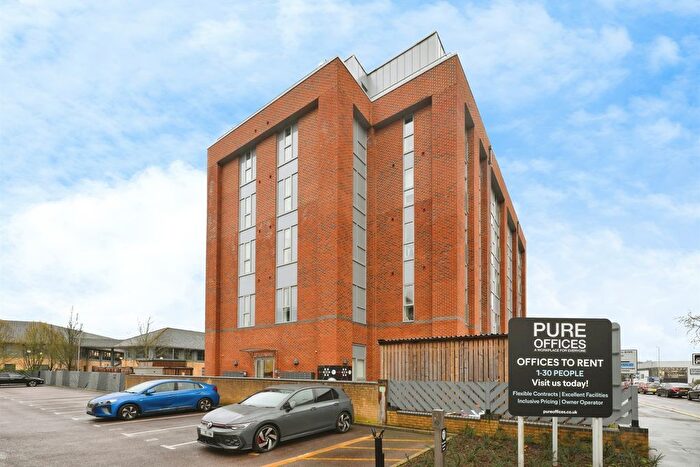 1 Bedroom Flat For Sale In Bridge Road East, Welwyn Garden City, AL7