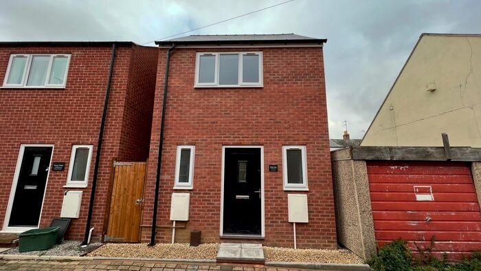 2 Bedroom Detached House To Rent In Malthouse Lane, Cheltenaham, GL50