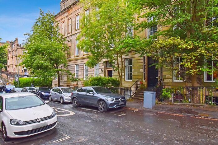 3 Bedroom Flat To Rent In Ruskin Place, Flat /, Kelvinbridge, Glasgow, G12