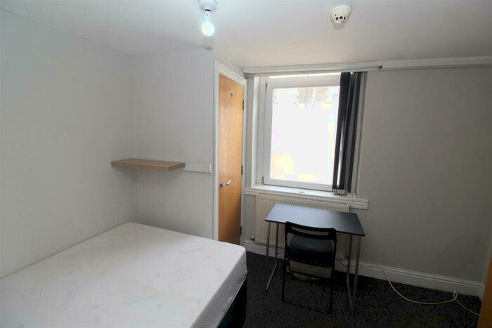 6 Bedroom House To Rent In Merthyr Street, Cathays, Cardiff, CF24