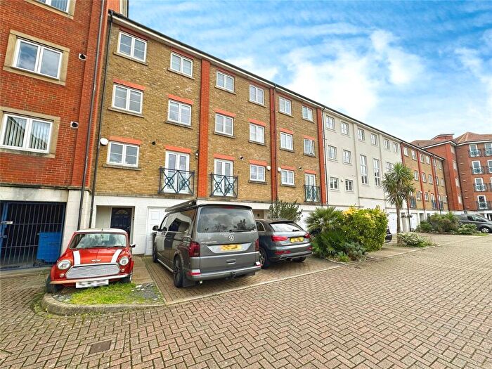 5 Bedroom House For Sale In San Juan Court, Eastbourne, East Sussex, BN23