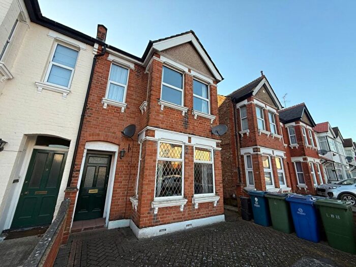 3 Bedroom Maisonette To Rent In Radnor Road, Harrow-On-The-Hill, Harrow, HA1