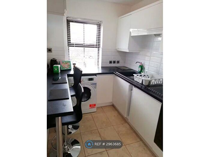 4 Bedroom Semi-Detached House To Rent In Kilwinning Drive, Milton Keynes, MK10