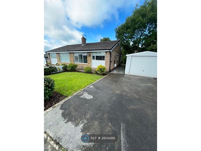 2 Bedroom Bungalow To Rent In Escroft Close, Wyke, Bradford, BD12
