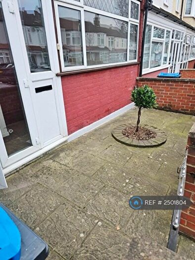 3 Bedroom Terraced House To Rent In Hamilton Road, Thornton Heath, CR7